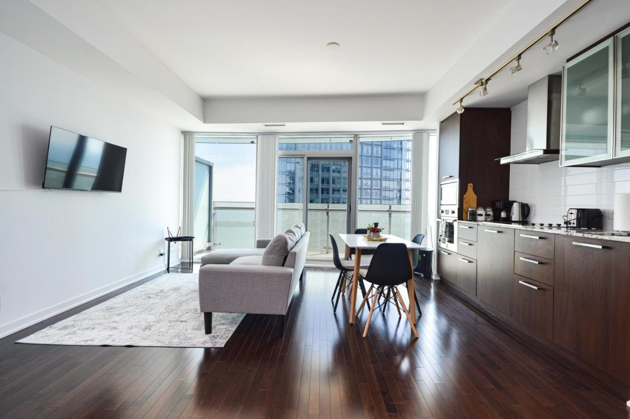 Downtown Toronto Condo Mins From Scotiabank Arena, Tiff, Cn Tower, Union, Mtcc Exterior photo